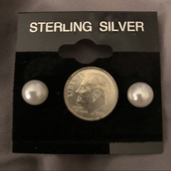 💐 925 Sterling Silver Simulated Pearl Earrings - Picture 5 of 8